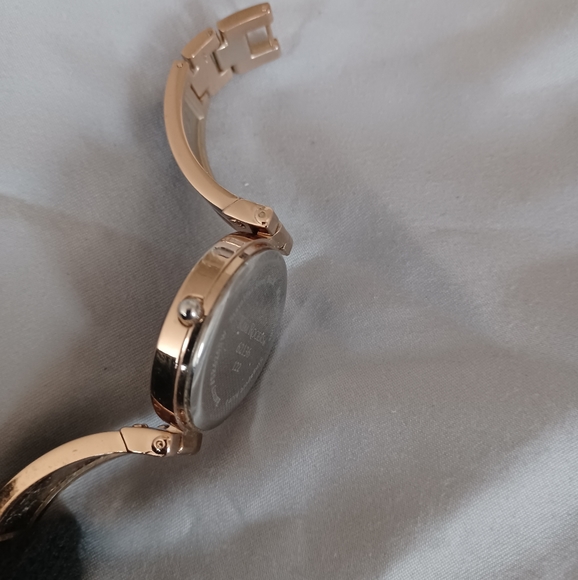 Kim Rogers black and gold bracelet watch timepiece love screw model 62136 - Picture 7 of 7